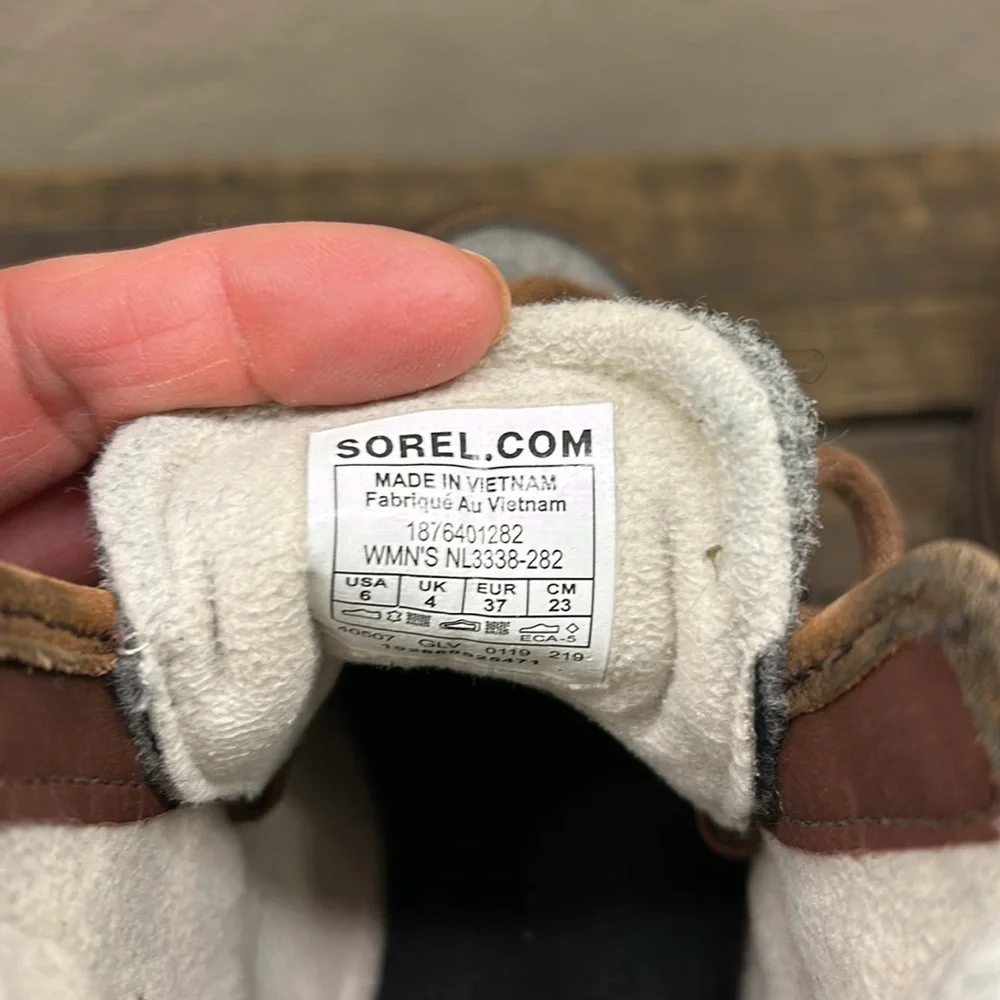 Sorel Harlow Lace Cozy Lined Brown and Gray Size 6 Boots